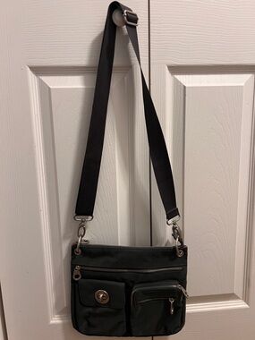 Baggallini Black Multi-Pocket Crossbody Bag